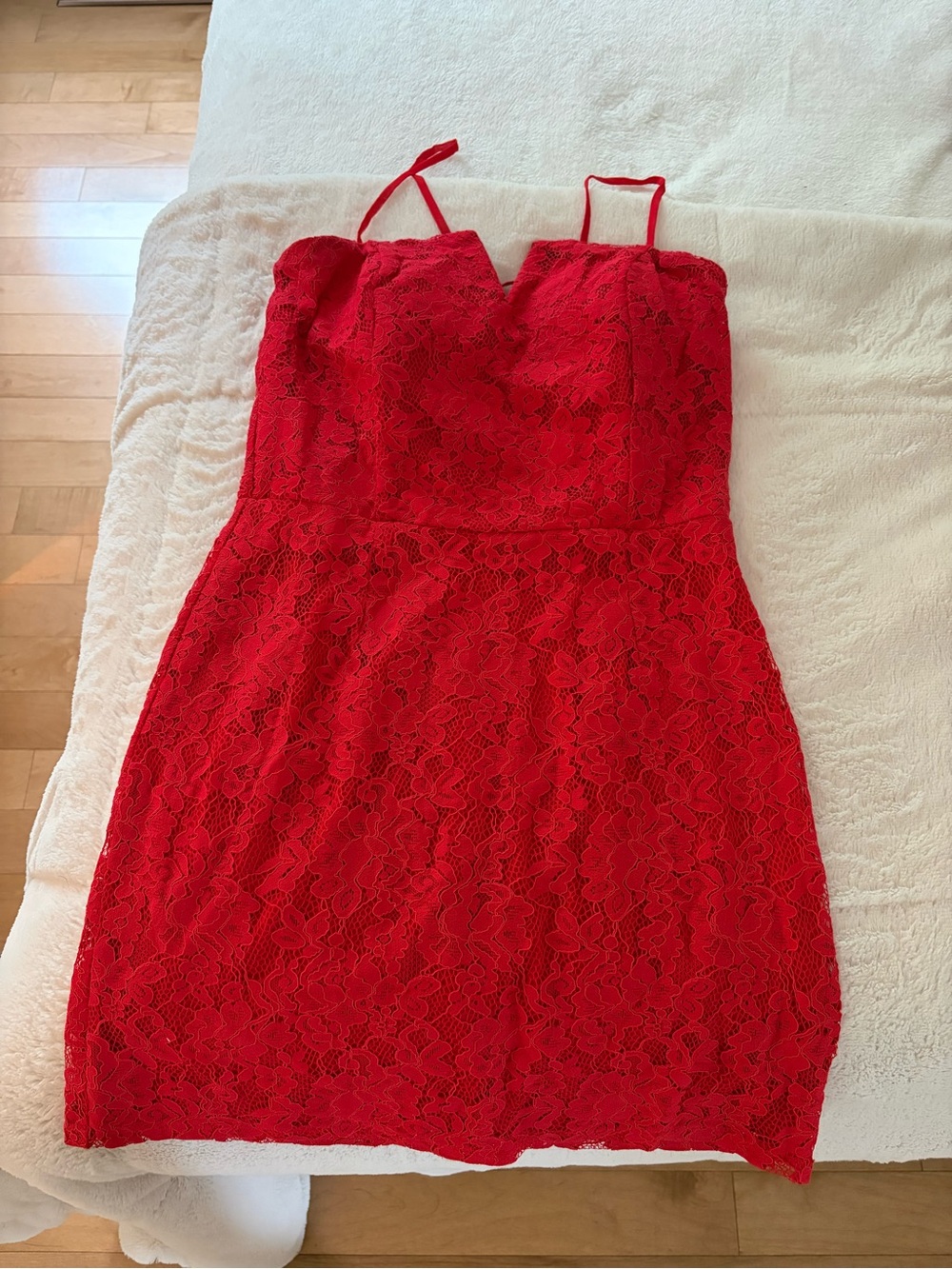 She + Sky Red Lace Mini Dress with Spaghetti Straps